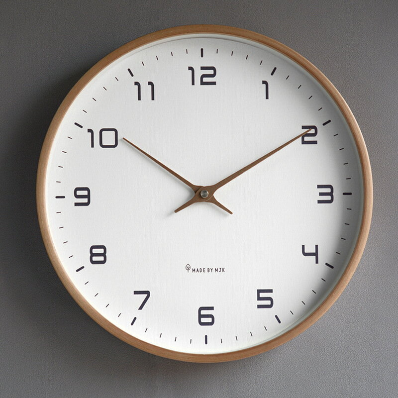 北歐簡約優雅創意時鐘 實木質掛鐘 客廳臥室鐘表 靜音石英鐘 懸掛式 現代藝術高質感 品質時鐘