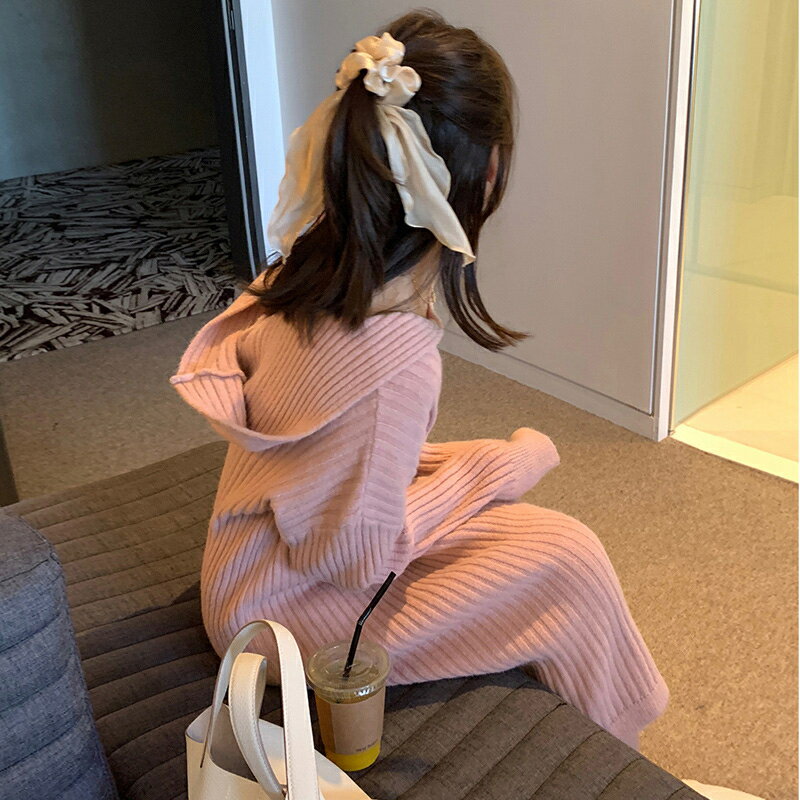 2020新款秋冬裝設計感小眾長袖打底內搭中長款過膝連帽針織連衣裙