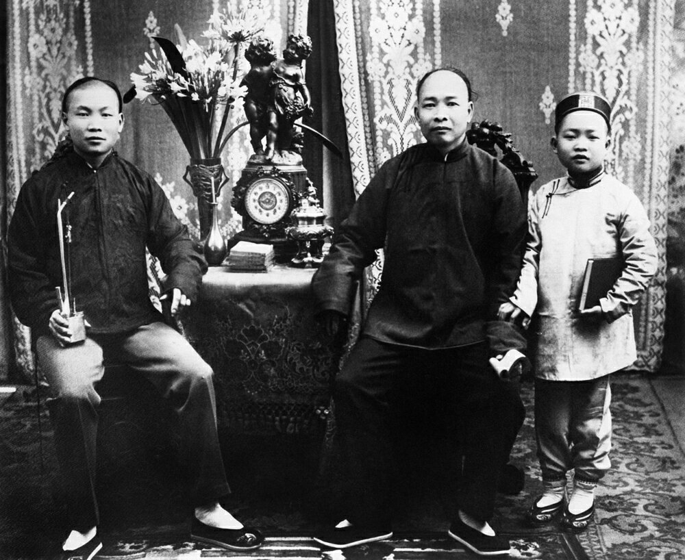 Posterazzi: Chinese Immigrants C1890 Na Portrait Of Chinese Immigrants ...