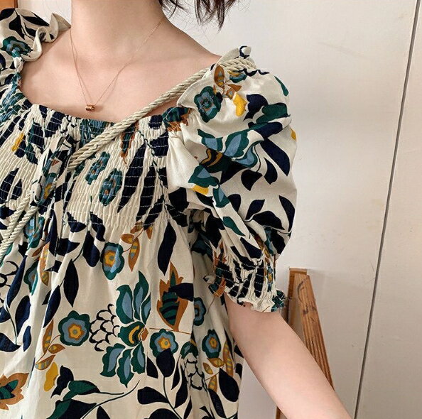 中大尺碼女裝 日系夏季泡泡袖甜美 短袖碎花T恤 碎花上衣 短袖娃娃衫 小眾設計感 3