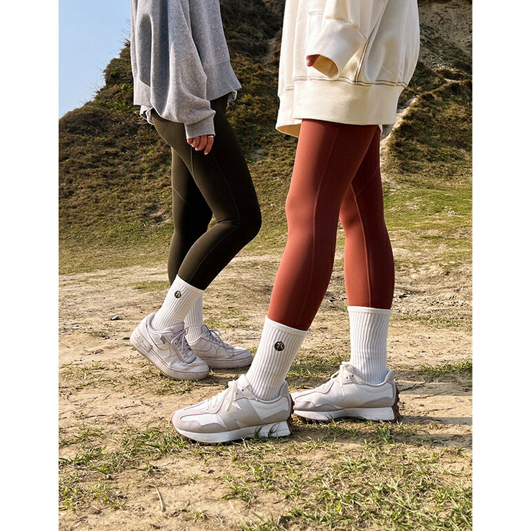 FOOTER 露營刺繡高筒登山襪 除臭襪 黑白 出國 滑雪 百岳(女-T210M) 9