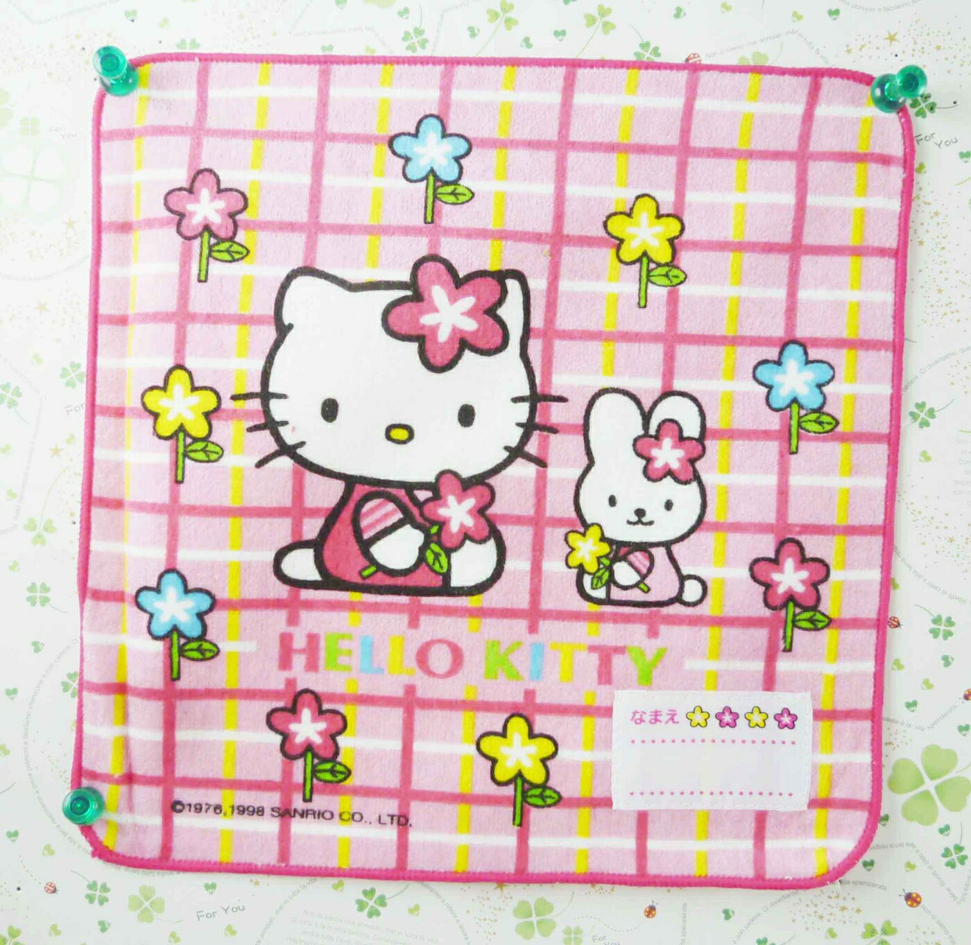【震撼精品百貨】Hello Kitty 凱蒂貓 方巾-黃色線條-對望對坐 震撼日式精品百貨