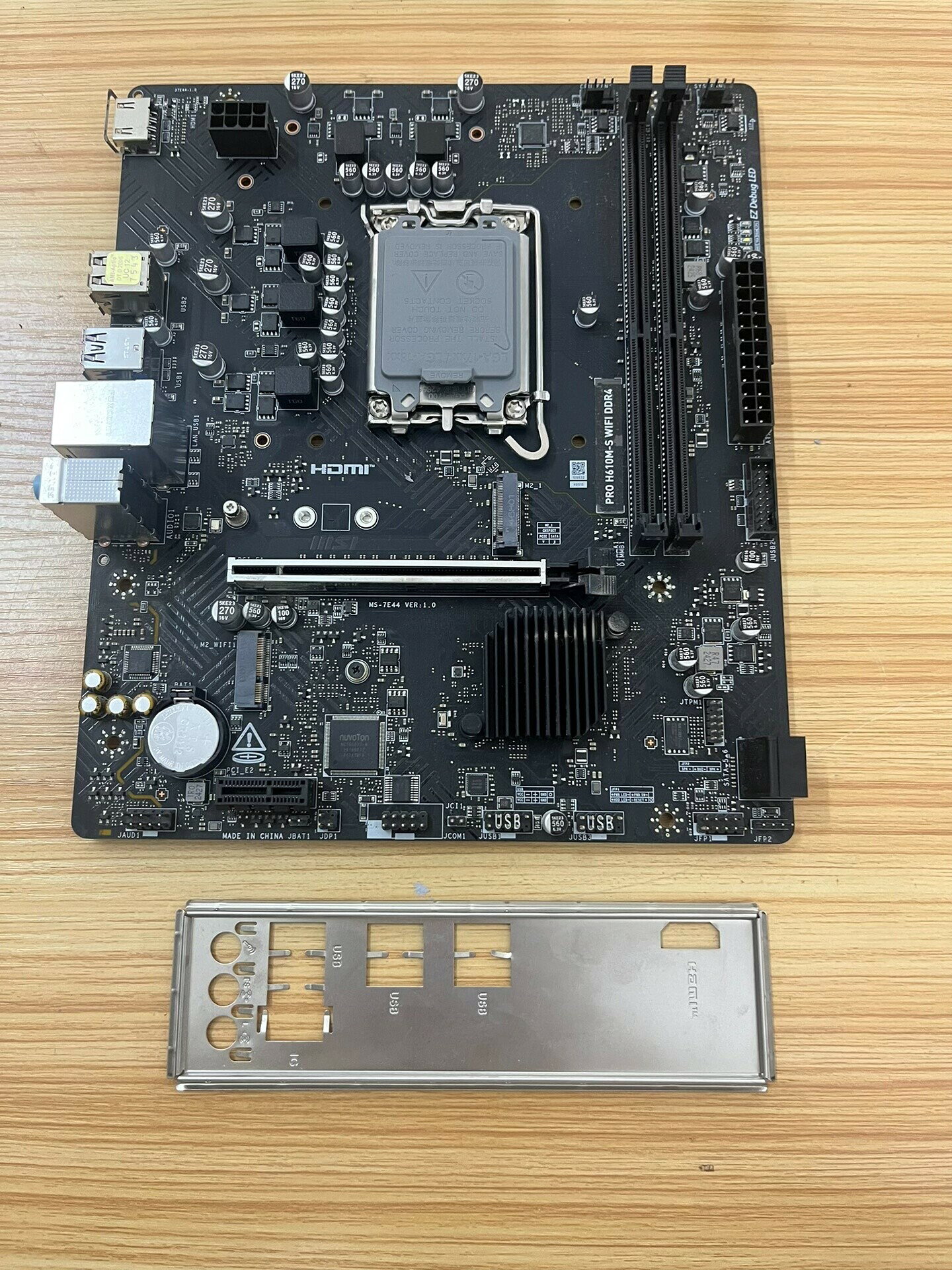 微星PRO H610M-S WIFI DDR4主機板 全新成色 功能正常 WiFi支援 DDR4介面 無拆無修 實物拍攝 帶擋板