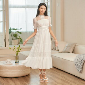 刺繡蕾絲雪紡白色長洋裝(60-7217)