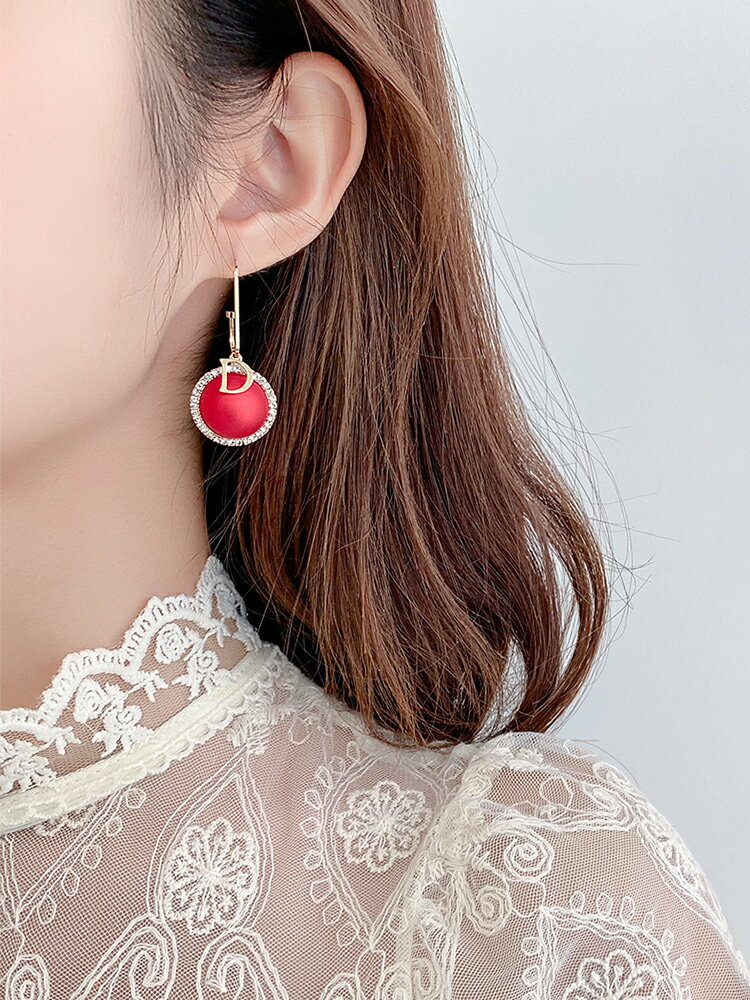 中國風耳釘招桃花紅色珍珠耳環本命年簡約新娘氣質耳墜銀針耳飾女