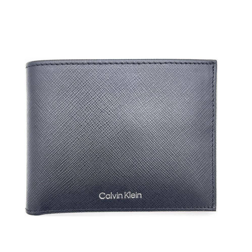 Calvin Klein 男士皮夾 短夾 防刮十字紋真皮 男夾 錢包 C87446 黑色CK(現貨)▶指定Outlet商品5折起☆現貨【送禮首選★APP下單點數4倍送】