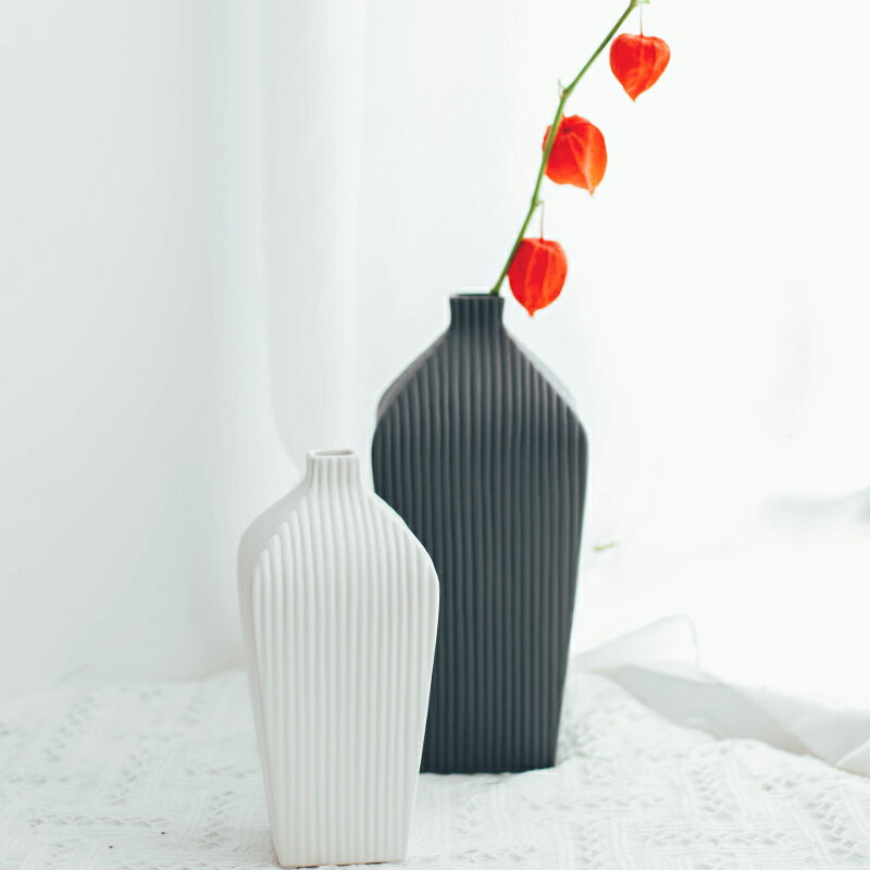 半宅北歐風花瓶擺件客廳插花新中式陶瓷細口水養干花冬青花器