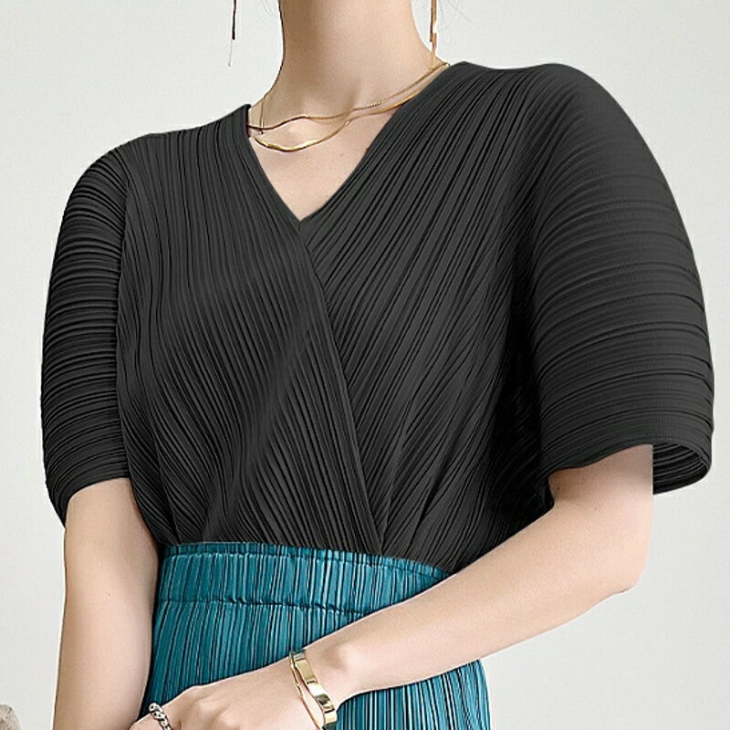 【巴黎精品】現貨+預購 三宅風皺褶衣服褶皺上衣-短袖摺衣壓褶純色V領寬鬆蝙蝠袖折衣女T恤4色a1jq95