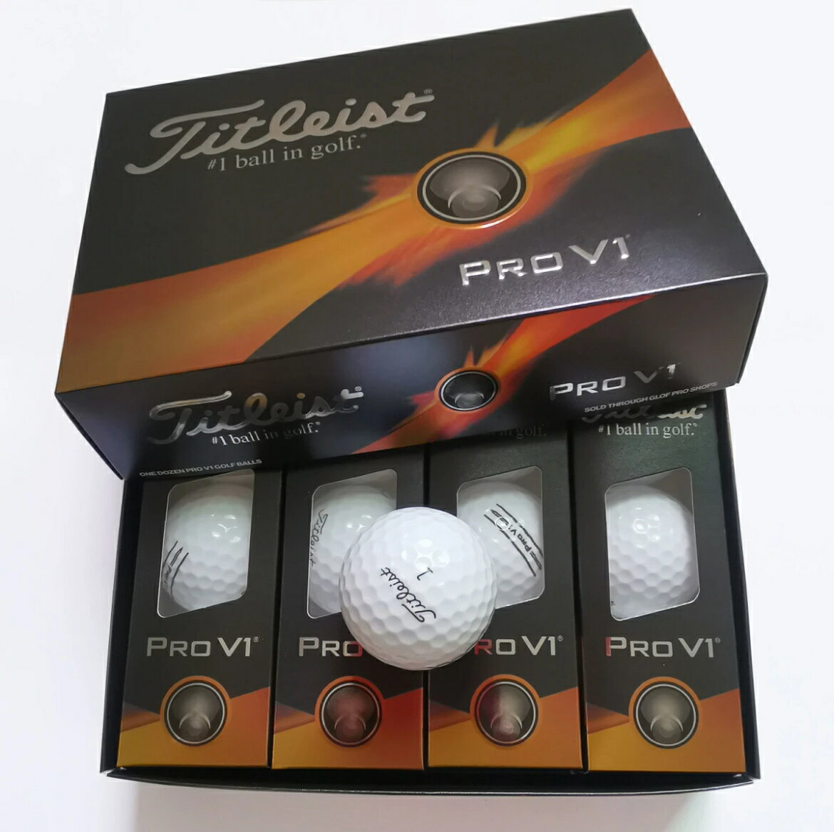 Titleist 高爾夫球Pro V1X 泰特雷斯三層四層高爾夫球【12粒1盒】