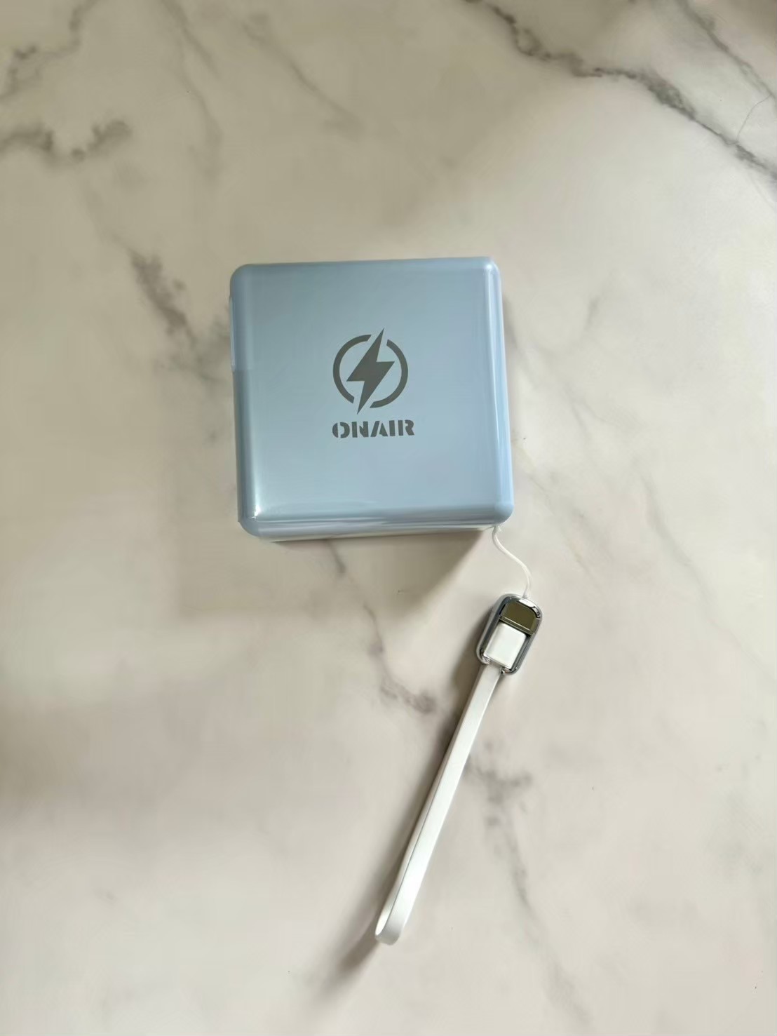 ONAIR 超級充電萬國充 磁吸可拆式自帶線支架行動電源 15000mAh F12AAPP下單享13%點數 0