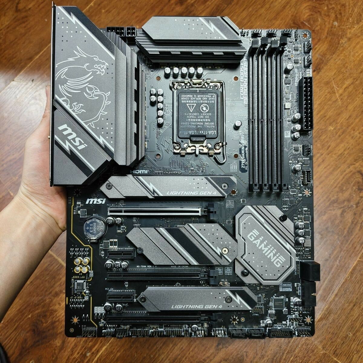 微星Z790 GAMING WIFI DDR5 ATX主機板 二手 相容12-14代CPU 電競大板 支援PCIe5.0 高速網絡卡 高階遊戲主機板