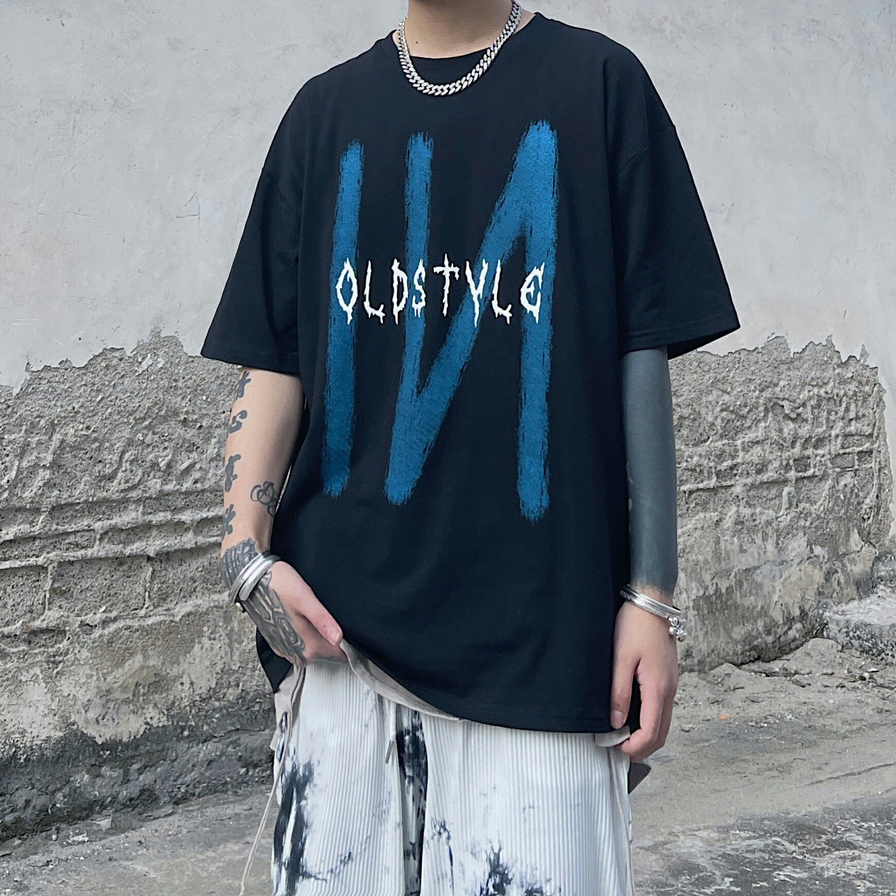 FINDSENSE X 韓潮 男士 街頭流行 塗鴉IN字母印花 寬鬆 嘻哈 短袖T恤