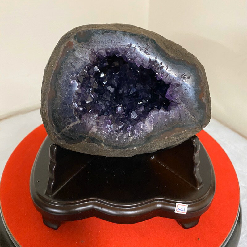 天然 烏拉圭🇺🇾財寶袋圓洞型 晶洞 紫晶洞 🔮紫遇貴人 專屬你的小烏圭😘系列 1.8kg 編號:241