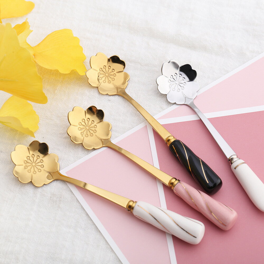 陶瓷柄勺子創意可愛家用兒童吃飯用不銹鋼櫻花甜品咖啡勺小號套裝