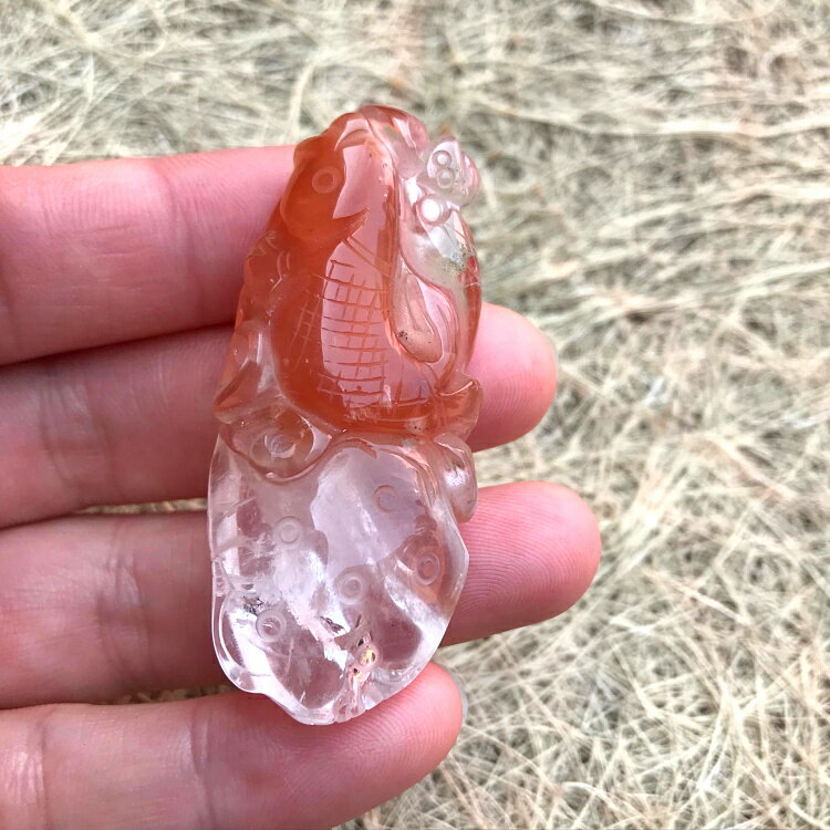 天然水晶年年有餘黃兔毛雕刻金錢如意節節高升吊墜富貴竹一物一圖