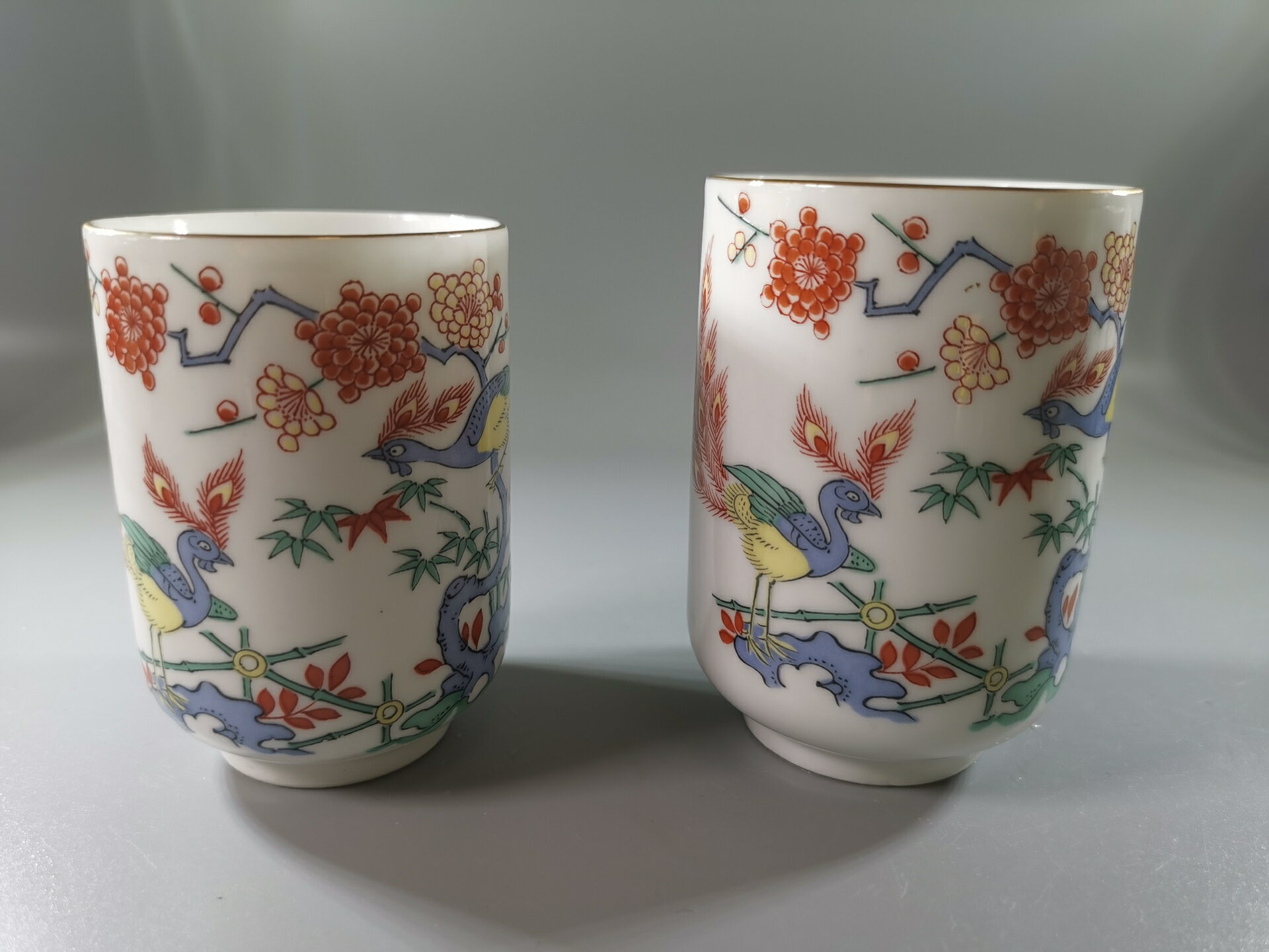 日本 有田燒 哲山作 對杯 茶杯，花鳥彩繪釉上彩繪畫篇，口沿