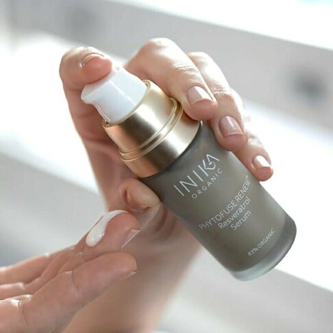 INIKA 白藜蘆醇賦活緊緻精華 30ml 1