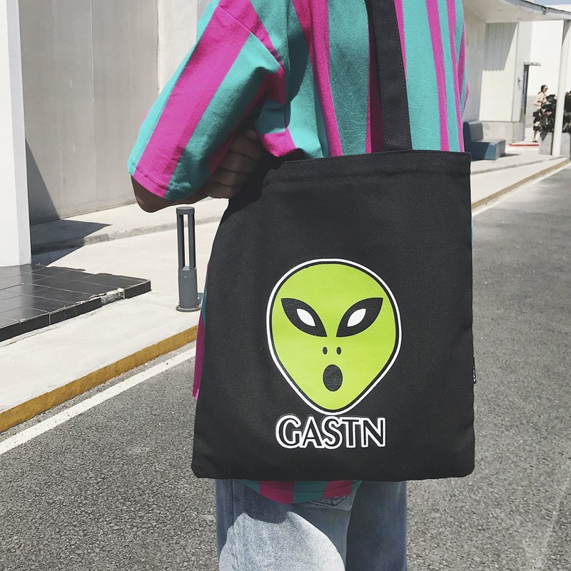 FINDSENSE品牌 韓國 新款 百搭時尚 外星人 手提包 側背包 斜跨小包包 旅行包 潮流