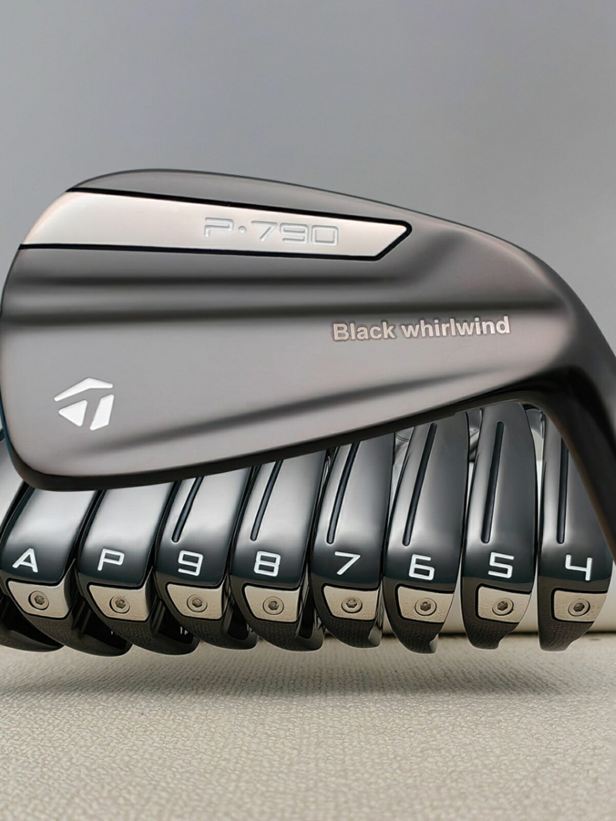Taylormade泰勒梅高爾夫新款球桿P790鐵桿組 高容錯4-9PAS共九支