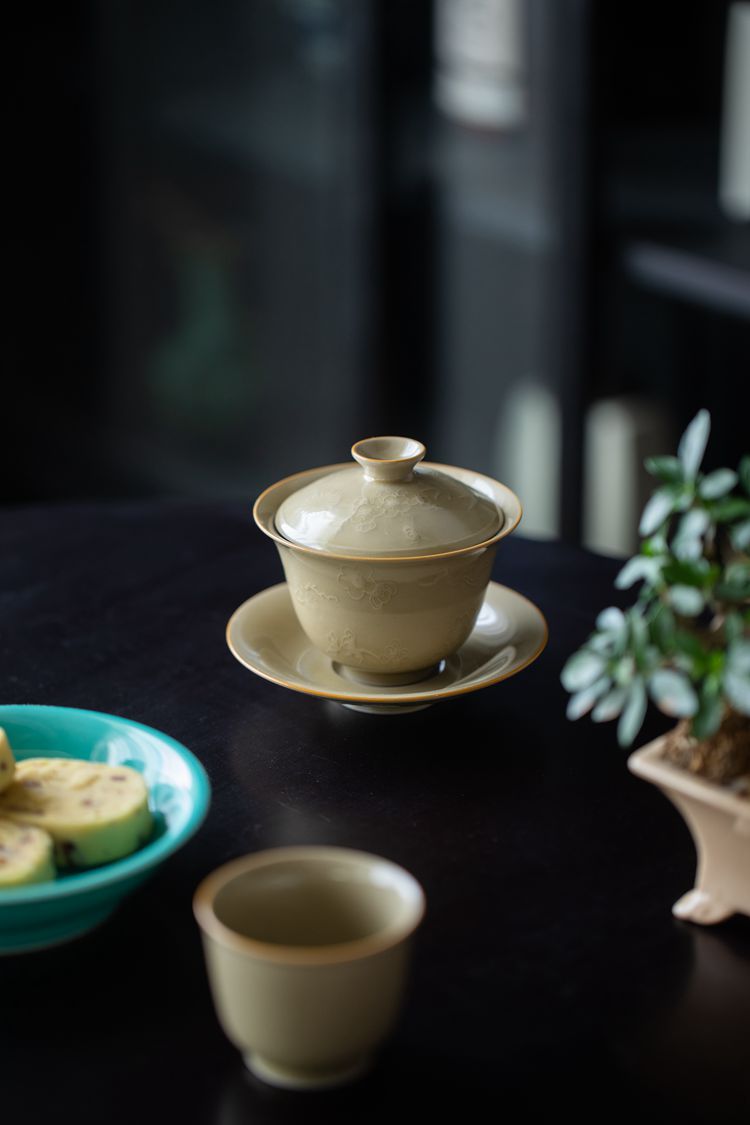 免運 茶具系列 定窯黃君子蓋碗 功夫茶具三才蓋碗 泡茶碗沏茶碗陶瓷 薄胎不燙手 8