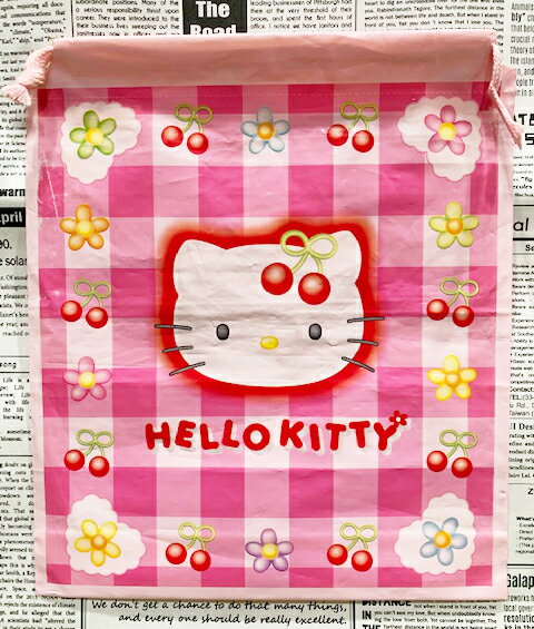 【震撼精品百貨】Hello Kitty 凱蒂貓 HELLO KITTY日本SANRIO三麗鷗KITTY縮口袋/購物袋-櫻桃格子*06094 震撼日式精品百貨