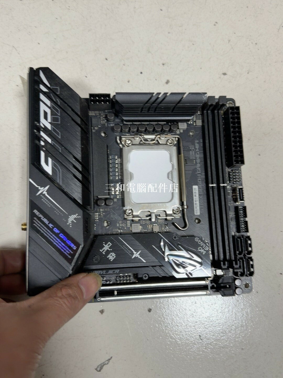 華碩 ROG STRIX B660-I GAMING WIFI 主機板 高效能 小型 適合電競組裝 二手 微星 極限玩家 必備