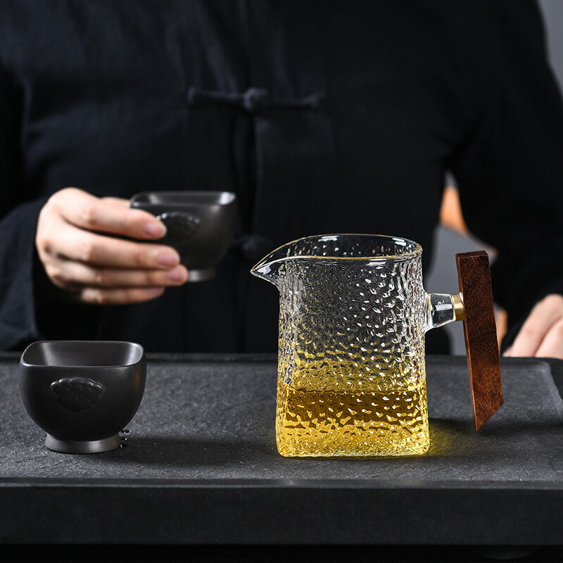 陶福氣 耐熱錘紋玻璃木耙側把公道杯 玻璃公道茶水分離功夫茶海