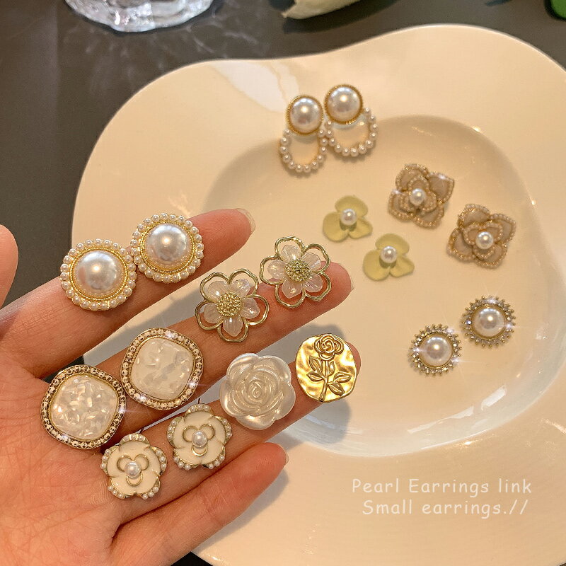 韓國輕奢珍珠水鉆耳環2022年新款潮小眾設計高階感復古耳釘女耳飾