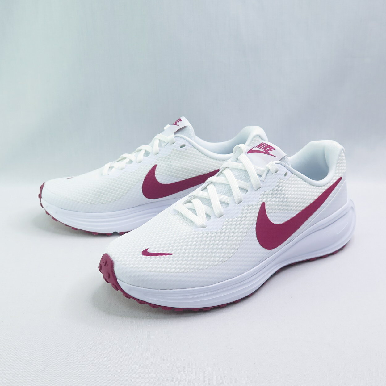 NIKE HJ8485109 女慢跑鞋 W Revolution 8 透氣 緩震 白x甜菜紅【iSPORT愛運動】