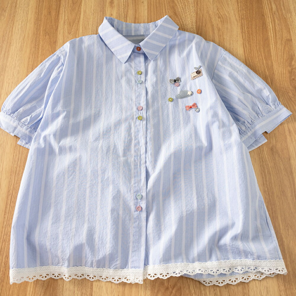 ＊ORead＊日系蕾絲花邊拼接條紋刺繡上衣(藍色F碼)