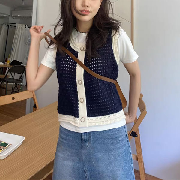 ANNAS 正韓 小香 洞洞 背心 無袖 上衣 針織衫 條紋 外套 外搭 金屬釦 珍珠釦 韓國 6