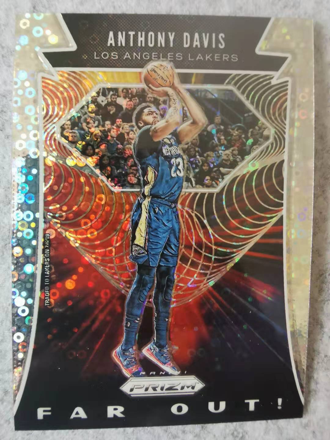 2019-20 Panini Prizm #7 濃眉 戴維斯（Anthony Davis）泡泡折