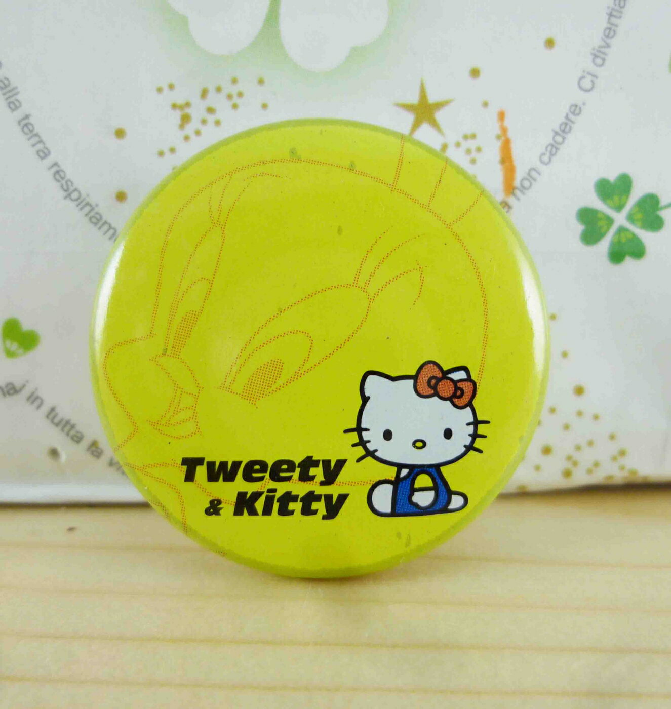 【震撼精品百貨】Hello Kitty 凱蒂貓 KITTY別針-圓形造型-黃色 震撼日式精品百貨