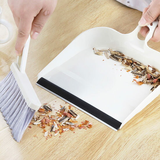 ●MY COLOR●懸掛款多功能清潔刷 掃把 畚箕 鍵盤刷 掃帚 整理 桌面整理 套組 整潔【J177】