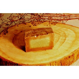 阿勒坡古皂-1號皂半塊 (100g±10gm)橄欖油90%, 月桂油10%