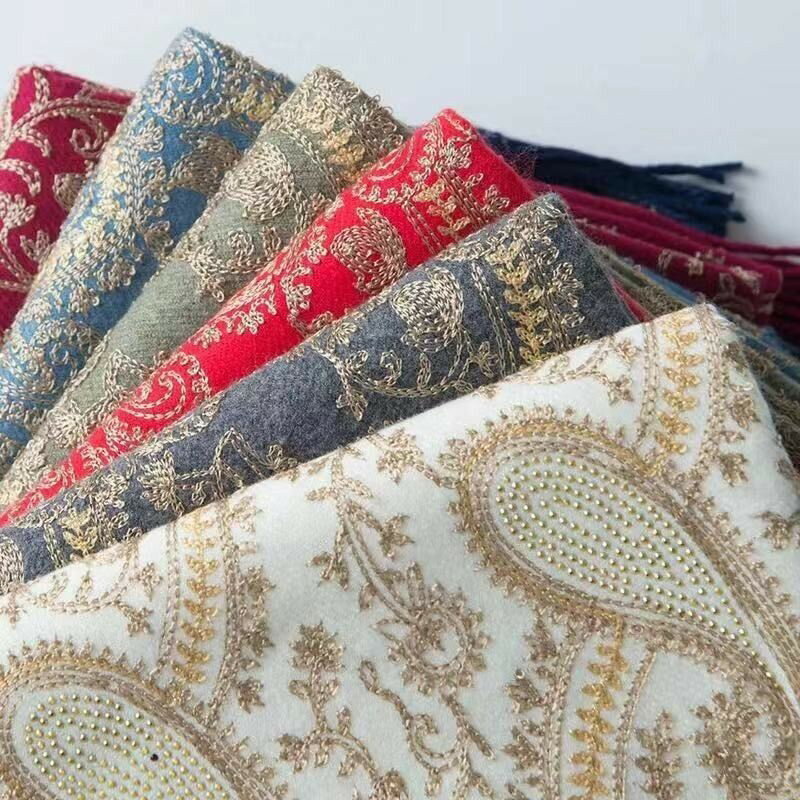 刺繡繡花圍巾女秋冬季仿羊絨民族風加厚雙面保暖外搭披肩新款百搭-創美