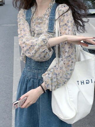 碎花雪紡衫女新款春夏甜美時尚小衫洋氣別致漂亮防曬罩衫法式上衣