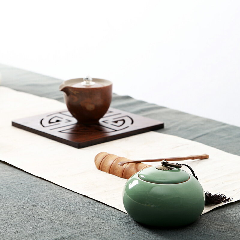 青瓷大碼儲存罐手工陶瓷茶具便攜普洱茶密封罐大小號茶葉罐 1