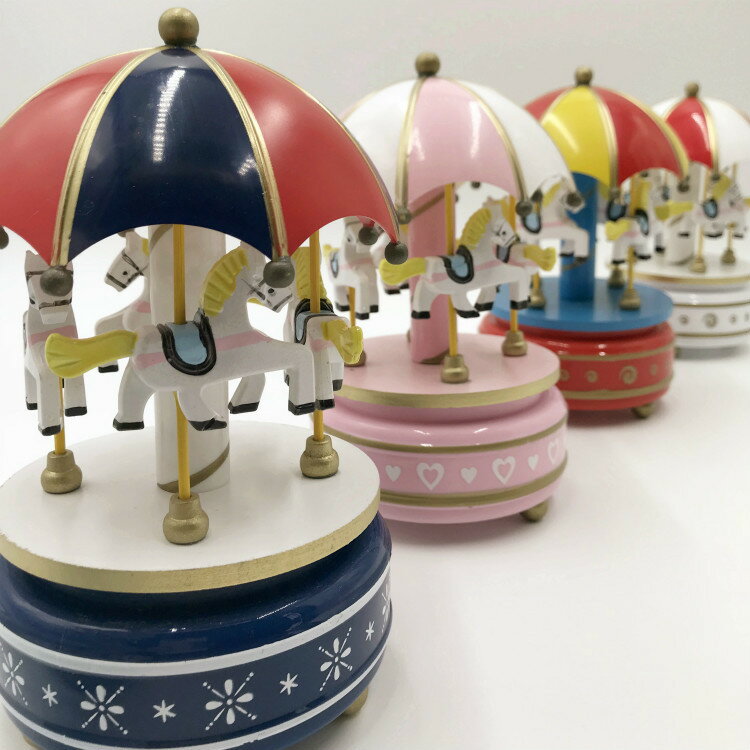 天空之城八音盒 生日禮物 木質工藝品 旋轉木馬音樂盒
