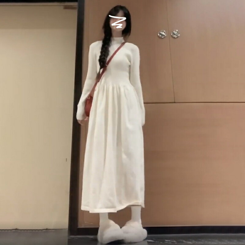 法式溫柔風白色針織連衣裙子女裝秋冬洋裝2024年新款氣質內搭打底長裙【步行者戶外生活館】