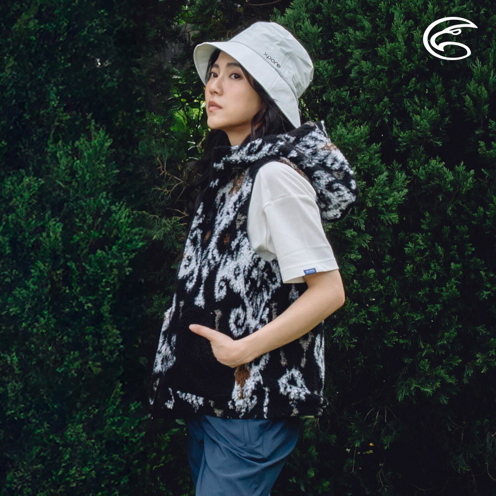 ADISI 女雙面穿撥水防風保暖連帽背心 AV2421099 (S-XL)｜羊絨感 防潑水 保暖背心 防風