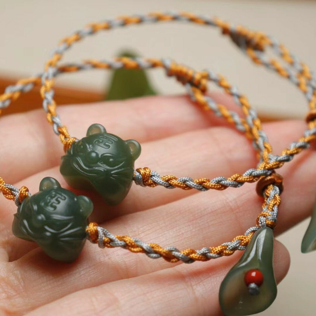 天然青海料老料手工編繩本命年老虎情侶手繩