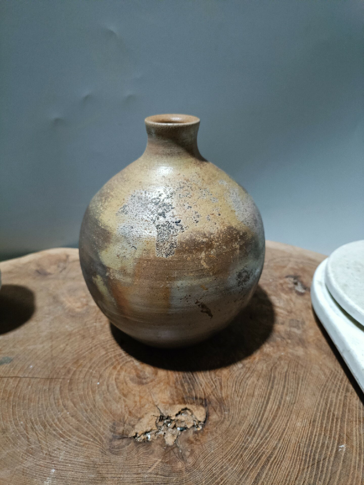 日本迴流瓷器陶器昭和時期備前燒花瓶壺型花入。器型漂亮，很有味