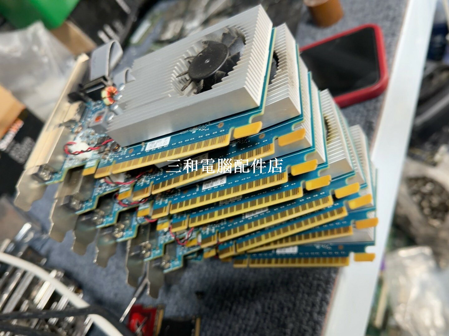 戴爾原裝GT730 2G DDR5顯示卡 準新拆機卡 支援VGA DVI HDMI 無拆無修 信譽保證 電腦升級必備