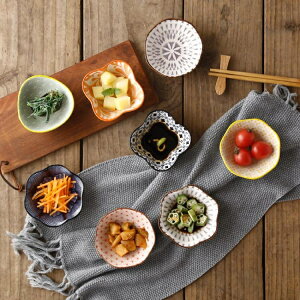日式蘸料碟釉下彩調味碟酒店創意可愛醋醬油調味碟小碟子陶瓷家用